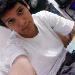 acha mesmo que eu vou me resumir em 160 letras ?
siga-me q eu sigo de volta..!