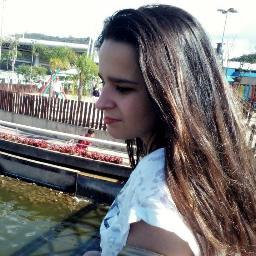 Se pá neah, todo mundo sabe que eu sou a polonesa do Carlos, a Bebyx da Mayaa e a banza do André, nada mais a declarar haha 3'