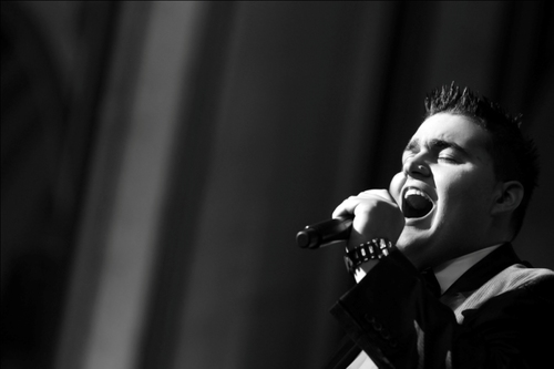 Opera singer, and multi-cultural musicology teacher  http://t.co/JaOAXikYll