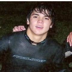 No tengo todo lo que quiero , pero quiero todo lo que tengo..