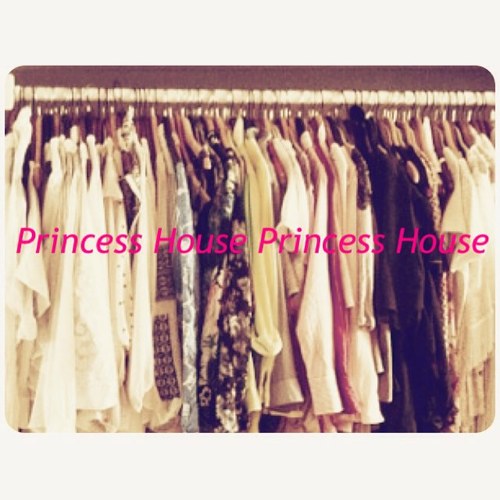 Princesshouse27's profile picture. 