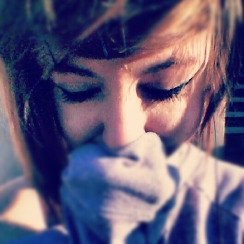 OfMoOnSaNdBiRdS's profile picture. O.K, well. i work at cornerstone(: hmm, I'm a freshman! and, i love ouran high school host club! :) (infact i happen to have a host club ^_- my names Kacy(: