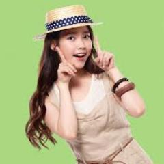 follow me and I follow you... sígueme y te sigo... suivez-moi et je vous suis... 私に従うと私はあなたに従います... 날 따라 내가 당신을 따라... sequi me et ego vos sequor....