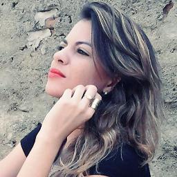 Sou uma curraisnovense, 21 anos. Técnica em Alimentos e Acadêmica de Enfermagem pela UFCG, mas que pensa sempre em MELHORAR #Feliz :)