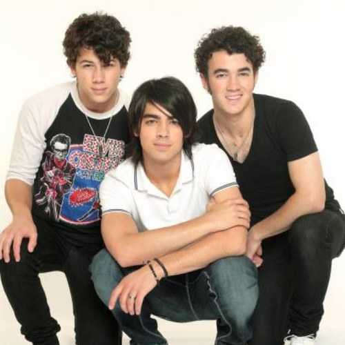 bamitzkristy's profile picture. #Jonatic #Lovatic #Smiler forever..