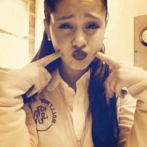 2 Arianators for over a year. We follow back(: ermmm, we love bibble and bows. Enough said :*