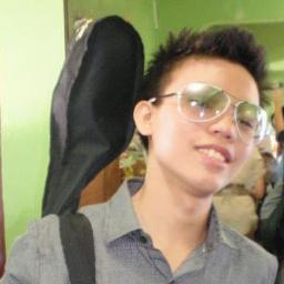 Just an average person//18//Engineering at Mapua Institute of Technology// :)))