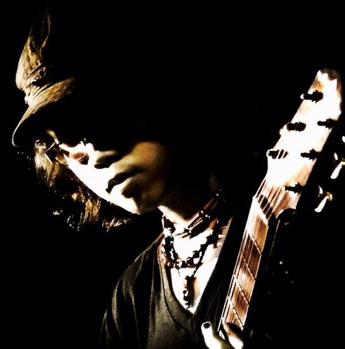 Kian, RNE, Cockpit guitar Player

Bend it. Stomp it. Feel it.

Guitar idiot and working musician. and also Gamer