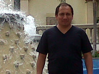 Psicologo industrial de profesion microempresario en factory comprometido con el pais y de actitud mental positiva