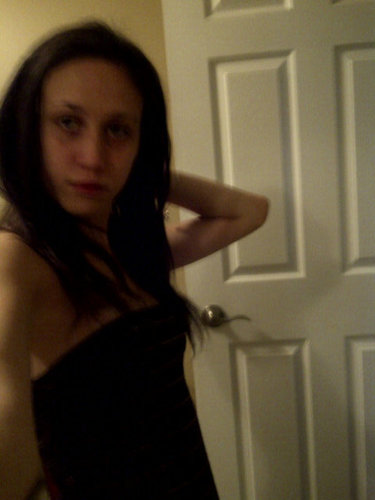 megzluce's profile picture. happy mom and loving my kids