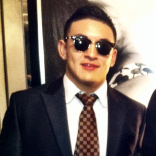 I like making money and networking if you like that stuff follow me ..