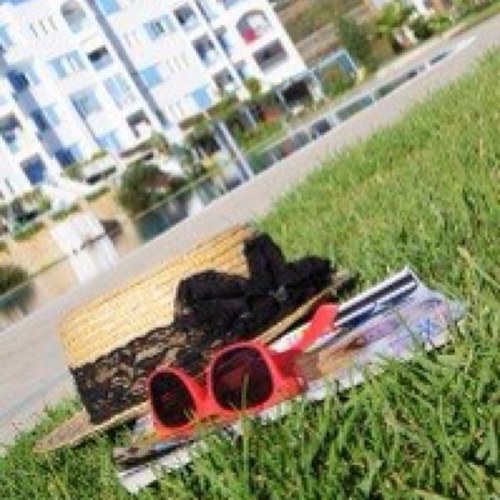 Mode, voyages, culture, fooding - le blog lifestyle by L.H.
http://t.co/MjbPTfoz