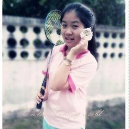 คุยได้นะ ,ไม่หยิ่งเน่อ (:

# Someone who makes you smile.
