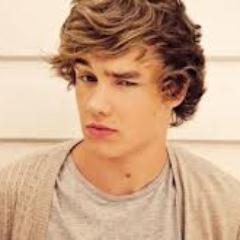 I love one direction !! follow me please !!! thanks !!