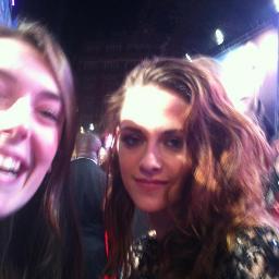 J'adore Kristen Stewart & Robert Pattinson. Separate and together.
Kristen is a warrior queen. Give her the crown. - James Franco. ♔