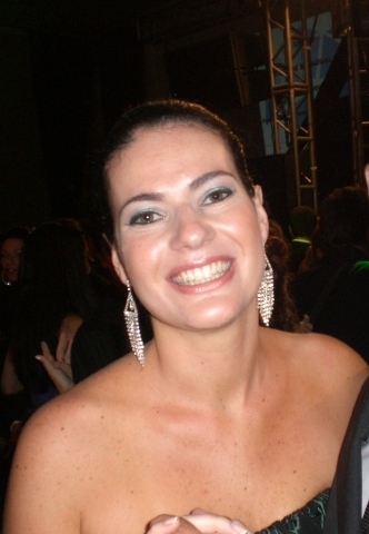 isacomin's profile picture. 