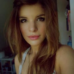 Girl , 16 , single , enjoy every day ! love my friends. nf = nfb. x