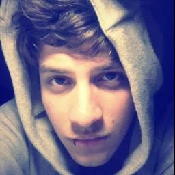 @ChayLeao Enquanto houver um sorriso em seu rosto,haverá esperança em minha vida! Ofc por: @aleloyola @carladiaz_  @_eduardoff @Izettel @Viviannsg