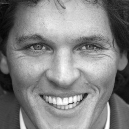Pensioencommunicatie, denkt binnen strategische kaders maar handelt buiten de gebaande wegen. Maakt (verander)kracht vrij.