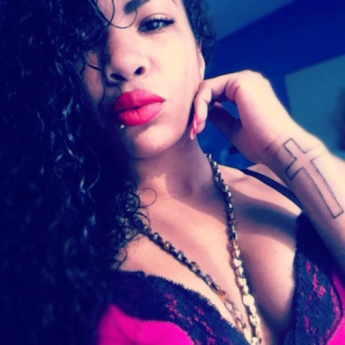 ; Love To Live , God Forgives Spiffz Dont;
*StayBlunted; Dat'Bajan'Irish'Asian.
-StayTrue*.  &IGotIt,CauseILiveIt x$x 
Instagram @SpiffySpectacular. ** MUAH**