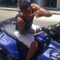 nacio 29 de octubre de 1988 proviene de familia humilde del barrio cansino segundo cuna del hip hop dominicano ., joven emprendedor y seguidor de este movimient