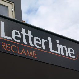 Allround Reclame bedrijf in het centrum van Epe
voor al uw Autobelettering, Reclameborden, Printing
eigen Kledingdrukkerij,Huisstijl,Film
