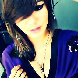Sou a da foto... Segue que eu sigo de volta ^^
 Msn: Karollima10@live.com 
Facebook: http://t.co/oSx7n60o
