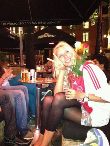 Kelly Hoekstra - 20 jaar - AFC Ajax - Interieuradviseur - Schoonheidsspecialiste - Volleybal - Always be there for the ones who mean the most.