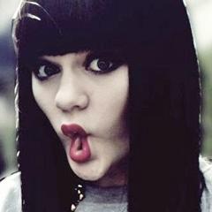 Never expect, never presume, always work hard and always be true to who you are - She's my l.o.v.e ♥ And for her, I'll live my life like everyday is the last