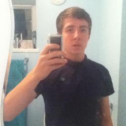 ChildsHench's profile picture. Hench Boi Follow and i follow back   Follow this legend @hilsondaniel