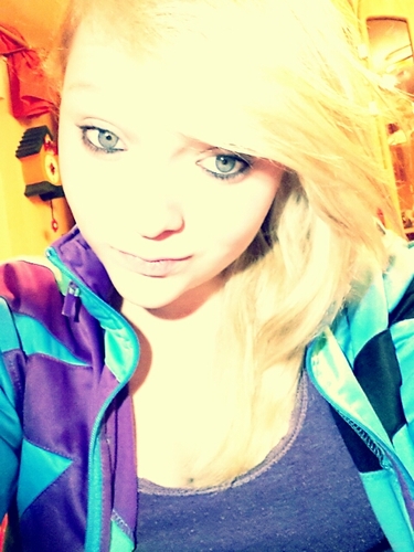 webme1996's profile picture. 