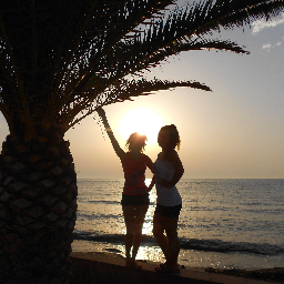 zsirabuli's profile picture. follow me and I follow back. : )