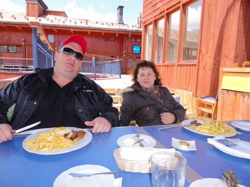 ROGERPAVI's profile picture. ALMOÇO BÁSICO.....EM VALE NEVADO - CHILE