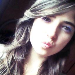 - 13 anos, São Bernardo do Campo, Amo Nuttella *o* 
e soou Pequena .
