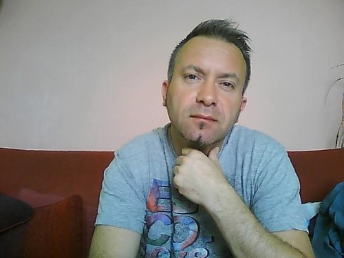 NICOLASHugues2's profile picture. Parce qu'il faut profiter de chaque instant que la  Vie nous donne.