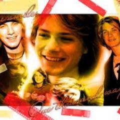 i love jordan jansen   justin bieber dahvie  vanity my boyfriend   my dad :]  after  romeo   drew  ryan scott  
and  i  love  the  band  the  black crowes :] r
