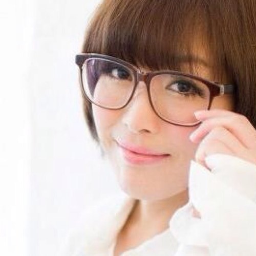 京都出身 寺生まれ寺育ちのナレーター・リポーター・ラジオパーソナリティ 『シビルトーン♪～素敵な週末～』 MUSIC BIRDから毎週土曜日全国のコミュニティFMで生放送☆元・ファッションデザイナー☆お煎茶師範☆柴犬LOVE!! お仕事のご依頼はオフィスキイワードまで