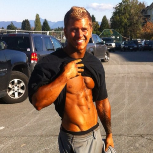 FitMaxwell's profile picture. Love for fitness