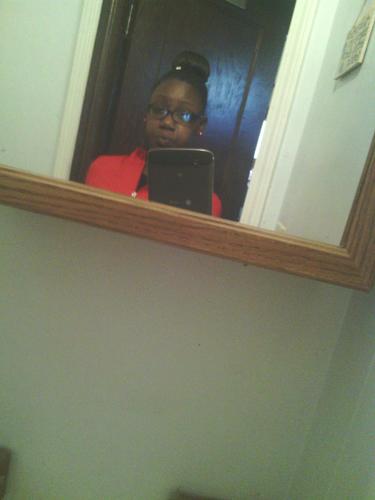 Beautiful_Muwah's profile picture. ...Yu fonkn.?miss me wv. dat shtt !mi Bestf. are.:Terika and Takeiya .buh ain nobody Fuckinq wv. our clique and  @Terika_Chilling.! and Lauren @___LaurThuqqn_