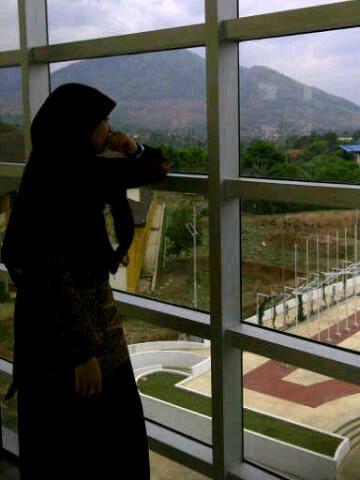 TK Fitriah | SDN 4 Majalengka | SMPN 3 Majalengka | SMAN 1. Majalengka | Statistika UNPAD'10