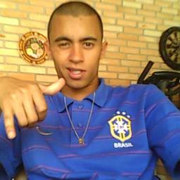 ser feliz sempre ,sorrindo a cada dia e de bem com a vida !