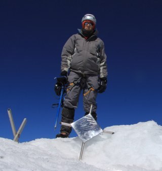 nahumgm77's profile picture. Editor y director licenciado en UWE (Inglaterra) y que ha participado en diferentes películas y series ganadoras de varios premios Baftas, un Emmy y un Oscar.