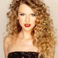 I LOVE TAYLOR SWIFT. SHE IS MY HERO. ♥♥♥