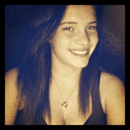 Sophomore, 16, & outgoing(: