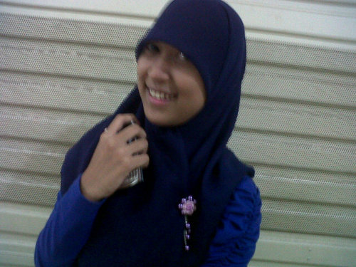 School | online | want know more about me , go mention and follow @ElsaMarhaeniD and @ElsaBiolicious thanks :)