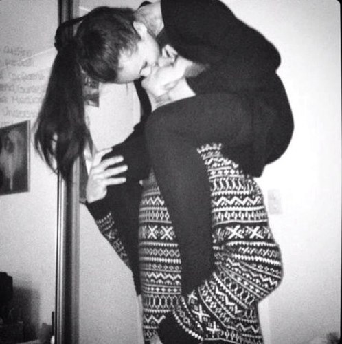 dopestgrlfriend's profile picture. Crusing my way through college with my high school sweetheart