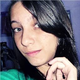 NαO soou Peerfeeitα, nem doonα dα veerdαdee.
Maaiis, soouu doonα dee miim, doonα dass miinhαs voontααdees. (LLL...¹