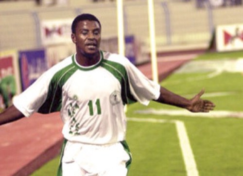 لاعب نادي الوحدة و الاهلي و ضمك و المنتخب السعودي سابقاً