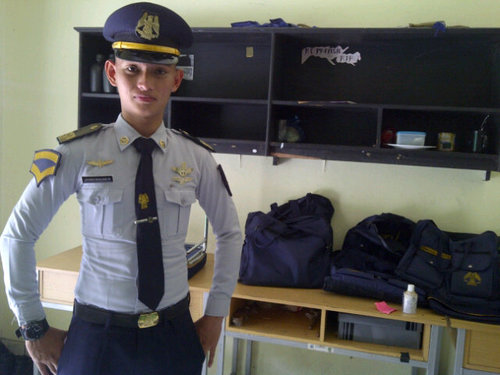 Someday, I'll fly around the world. Life just follow the dreamline. Pilot65A15 Indonesia Civil Aviation Institute (active account: @jymarsa2 )