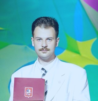 Выпускник ГБОУ ВПО МГПУ, работаю в области ССУ и молодежной политики